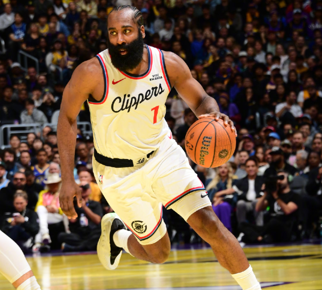 开云app-小卡缺阵科林斯空砍23分，哈登24+5+6+6失误，公牛终结快船6连胜